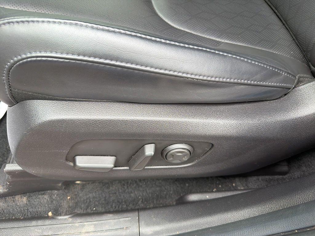 used 2022 Kia Carnival car, priced at $31,345