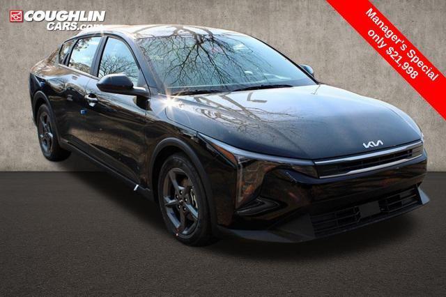 used 2025 Kia K4 car, priced at $21,998