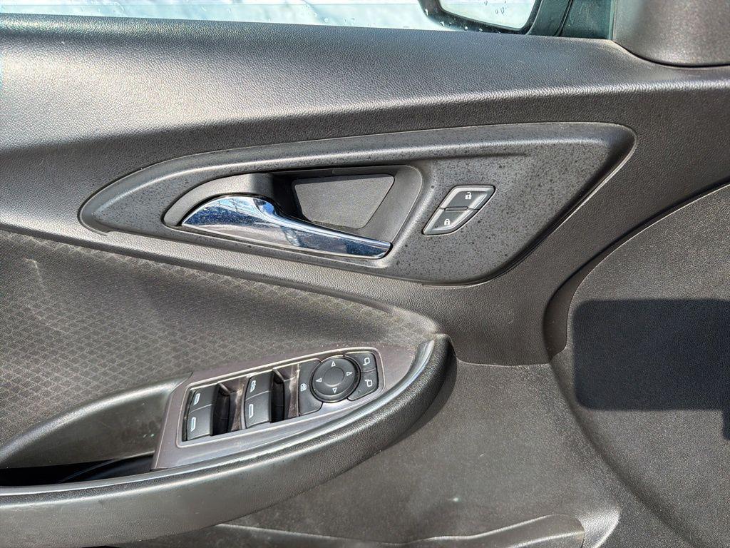 used 2018 Chevrolet Malibu car, priced at $9,888