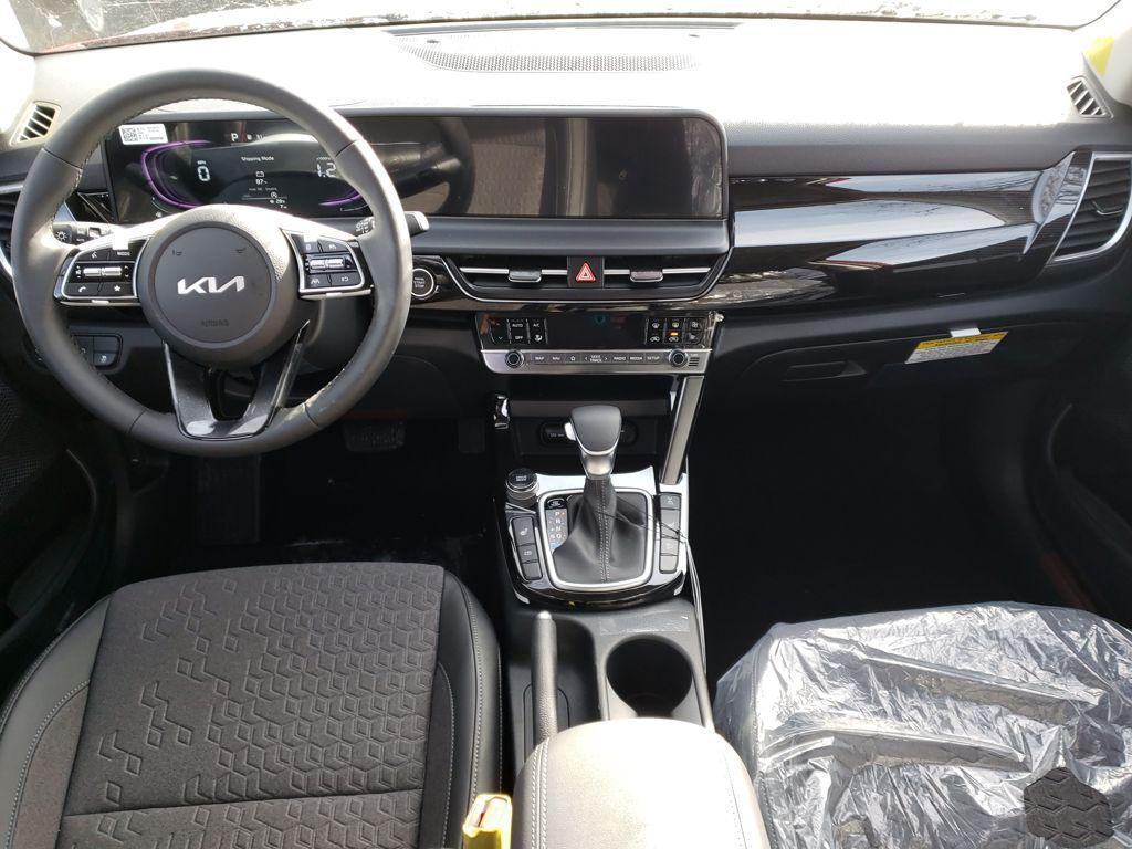 new 2026 Kia Seltos car, priced at $25,874
