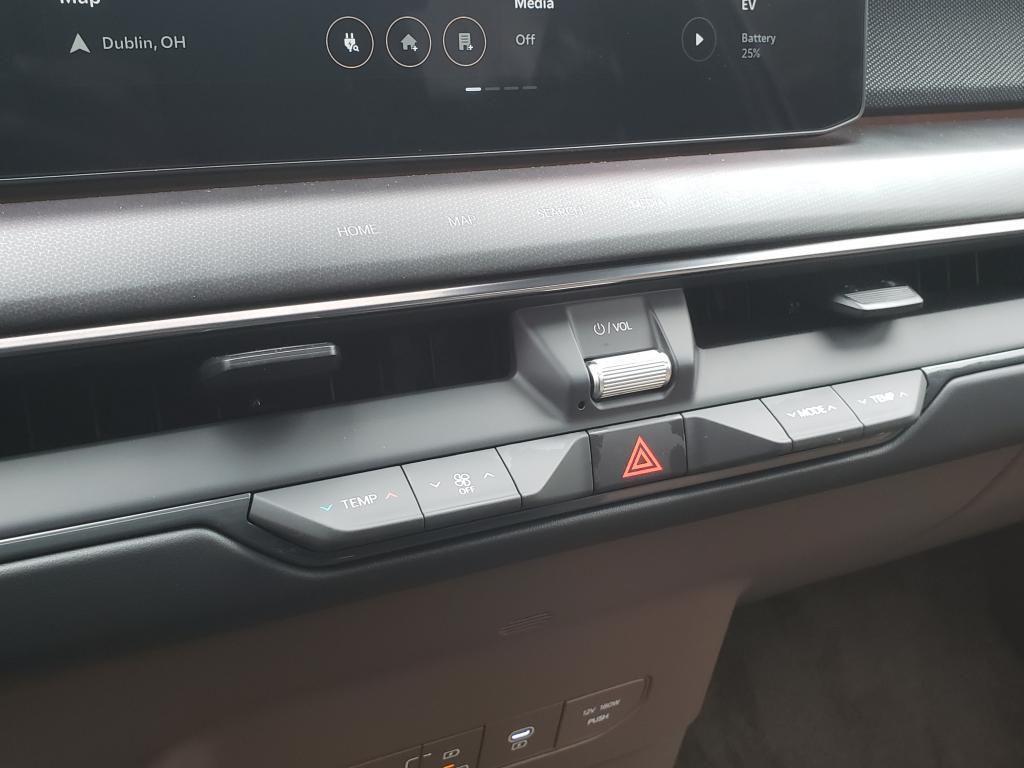 new 2026 Kia EV9 car, priced at $61,008