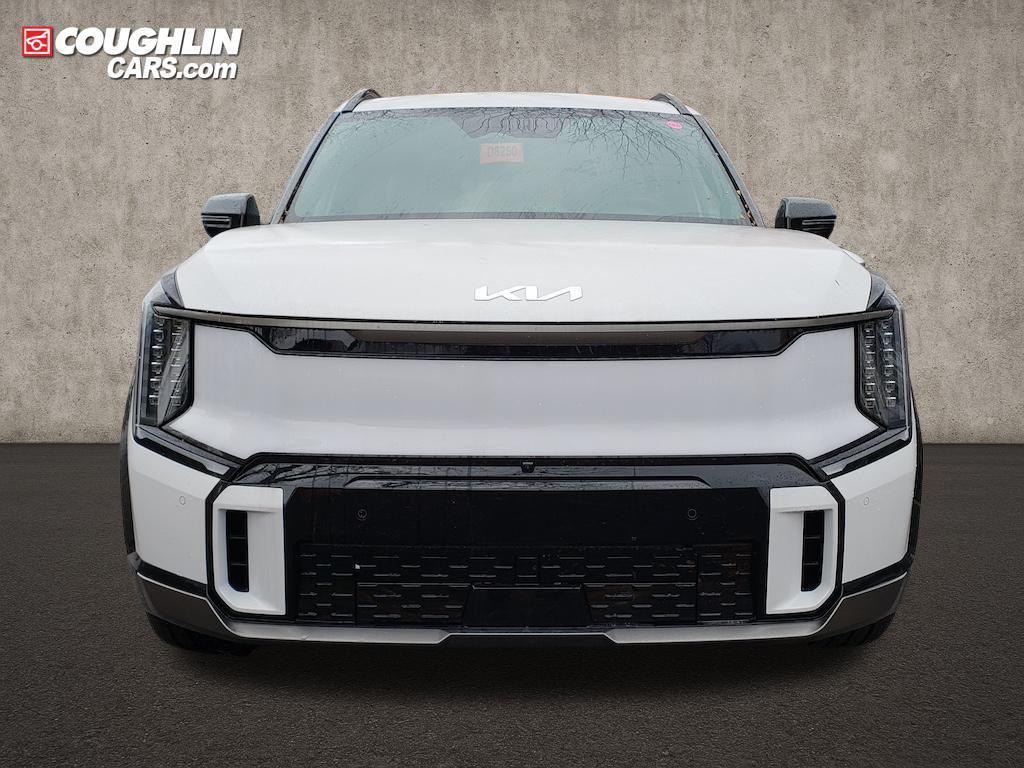 new 2026 Kia EV9 car, priced at $61,195