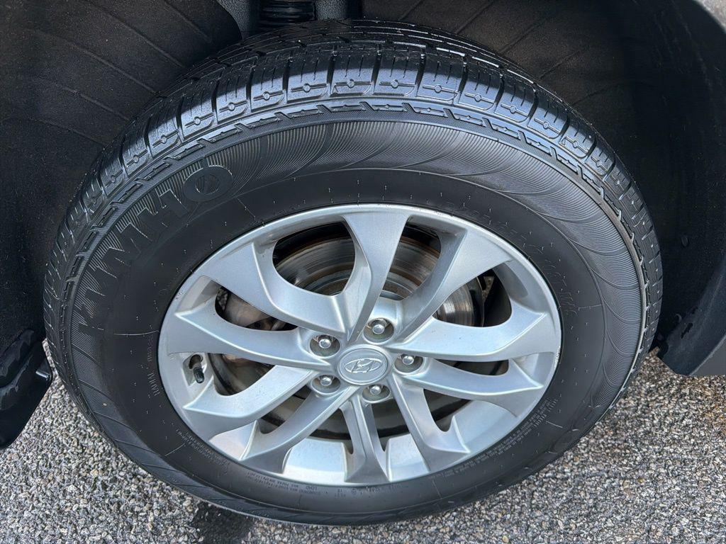 used 2019 Hyundai Santa Fe car, priced at $13,998