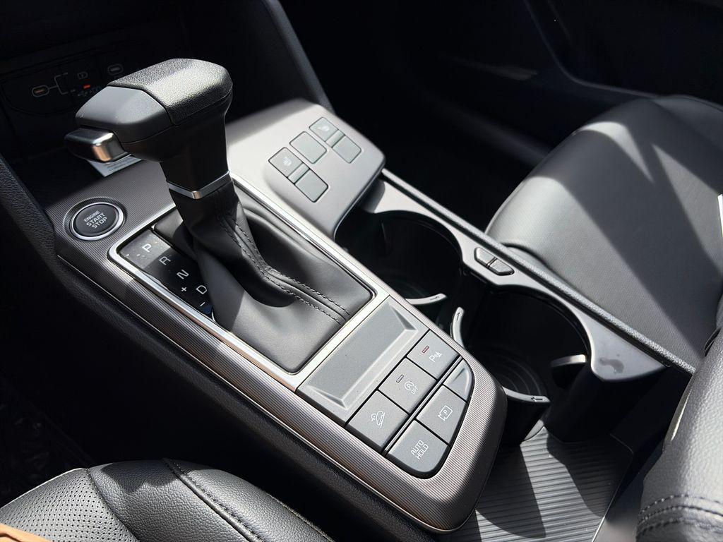 new 2026 Kia Sportage car, priced at $30,184