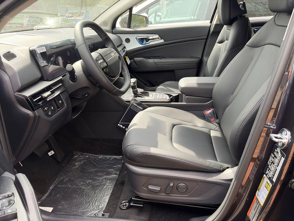 new 2026 Kia Sportage car, priced at $30,184