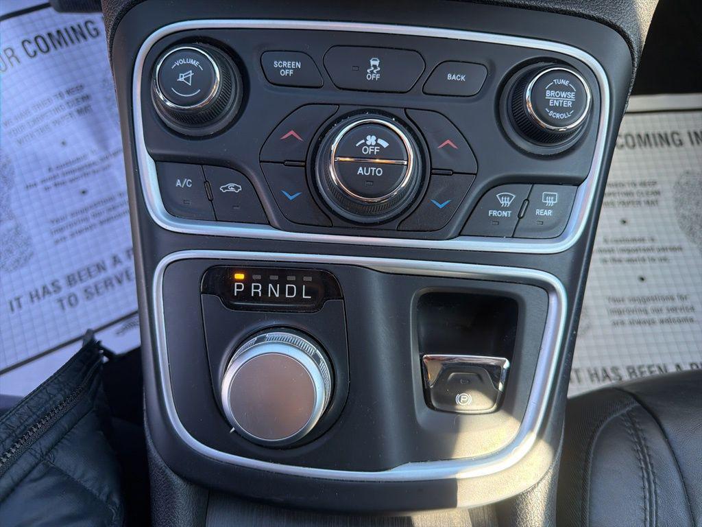 used 2016 Chrysler 200 car, priced at $7,999