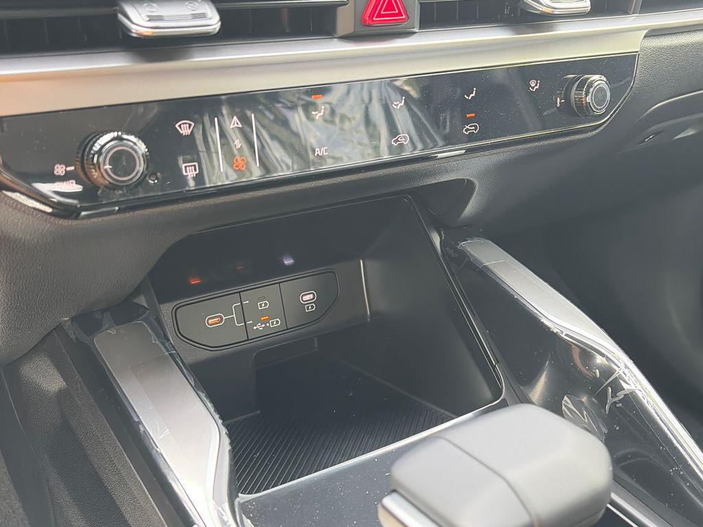 new 2026 Kia Sorento car, priced at $29,867