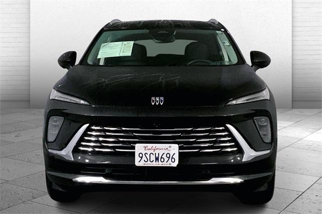 used 2025 Buick Envision car, priced at $26,000