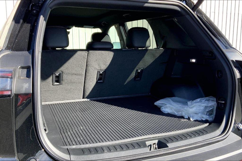 new 2026 Chevrolet Equinox car, priced at $36,685