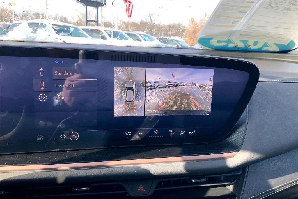 used 2025 Buick Envision car, priced at $27,000