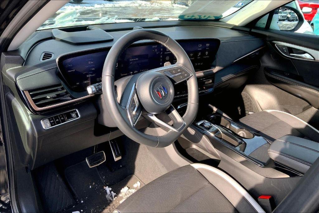 used 2025 Buick Envision car, priced at $27,000
