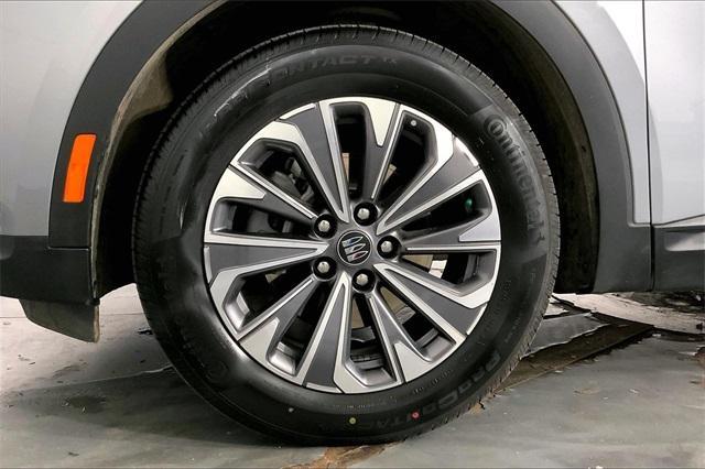 used 2025 Buick Envision car, priced at $25,500