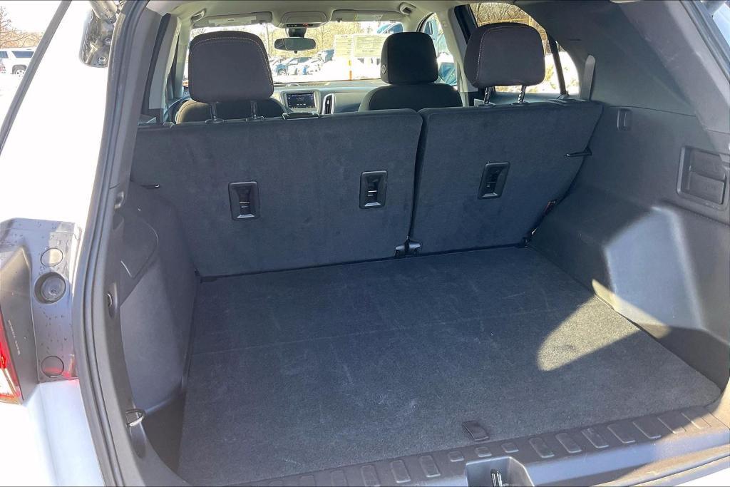 used 2024 Chevrolet Equinox car, priced at $19,000