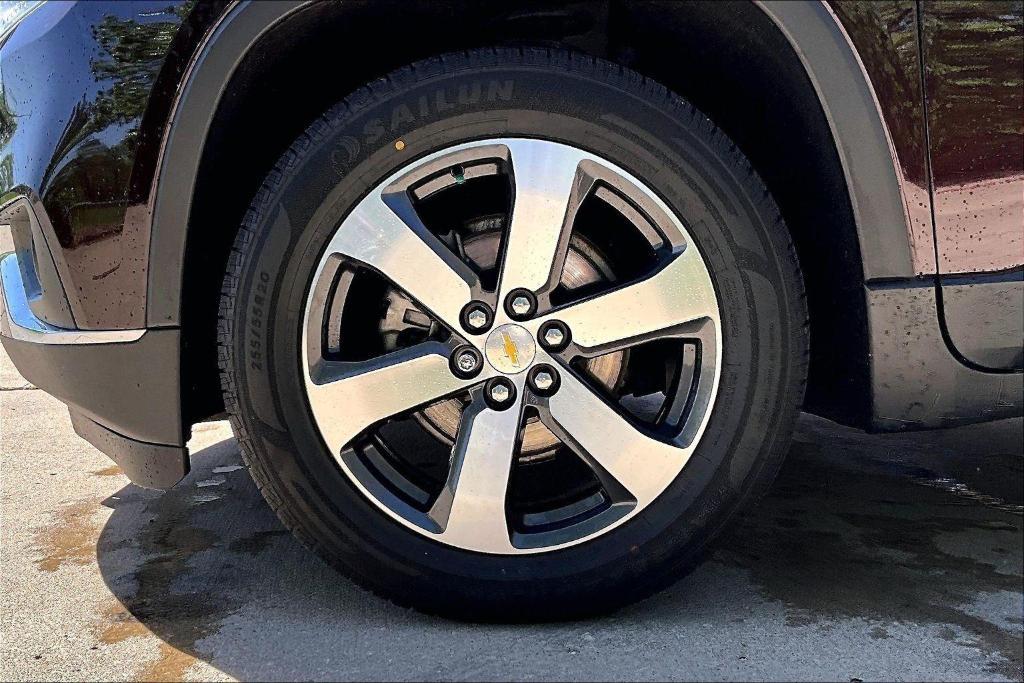 used 2020 Chevrolet Traverse car, priced at $12,500