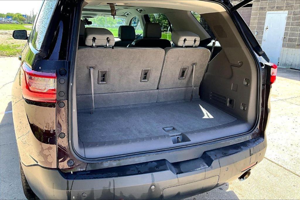 used 2020 Chevrolet Traverse car, priced at $12,500