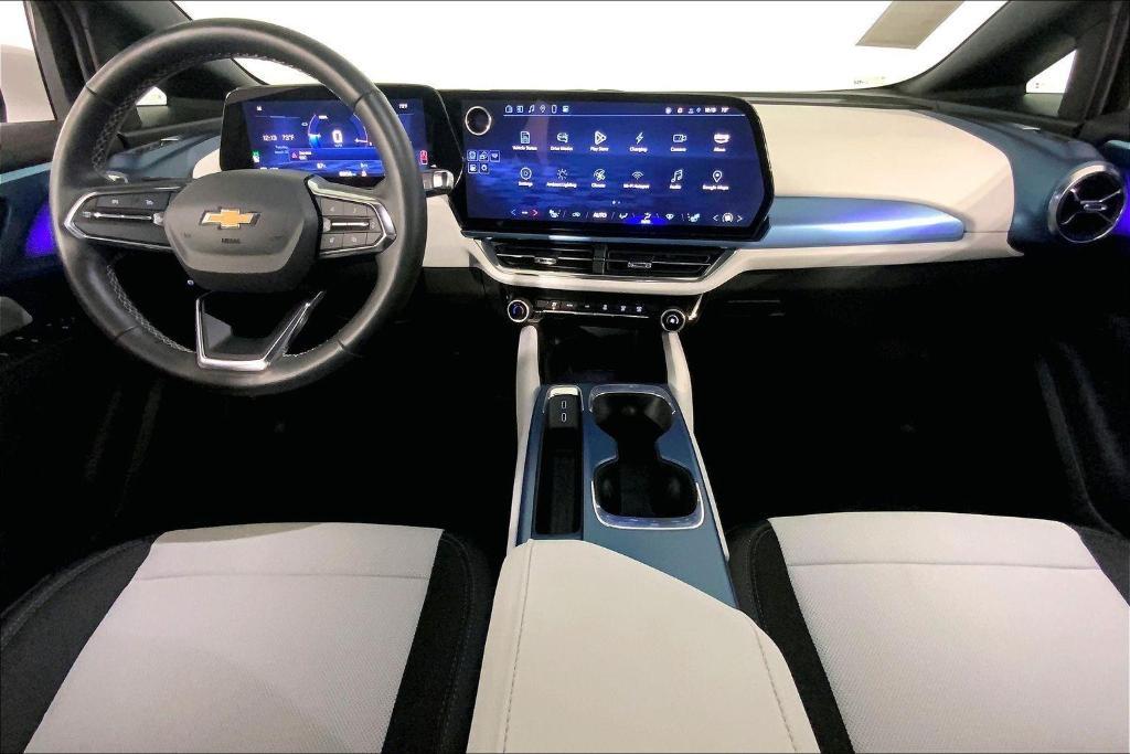 used 2025 Chevrolet Equinox EV car, priced at $23,000
