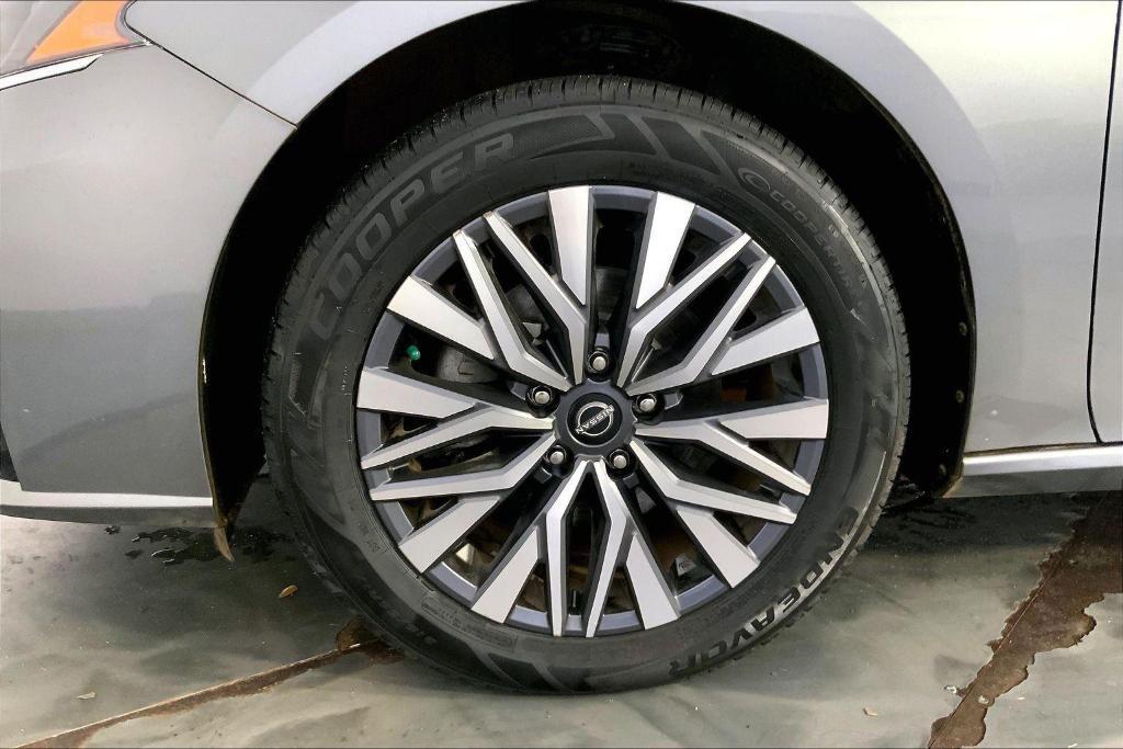 used 2023 Nissan Altima car, priced at $21,120