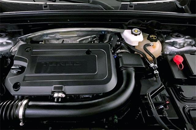 used 2025 Buick Envision car, priced at $27,500