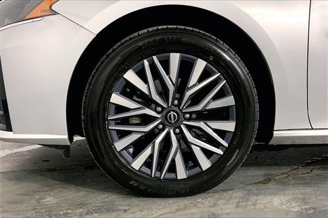 used 2023 Nissan Altima car, priced at $19,000