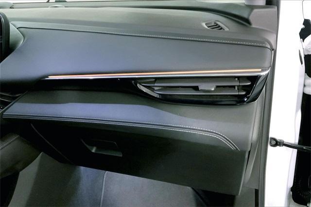 used 2025 Buick Envision car, priced at $27,000