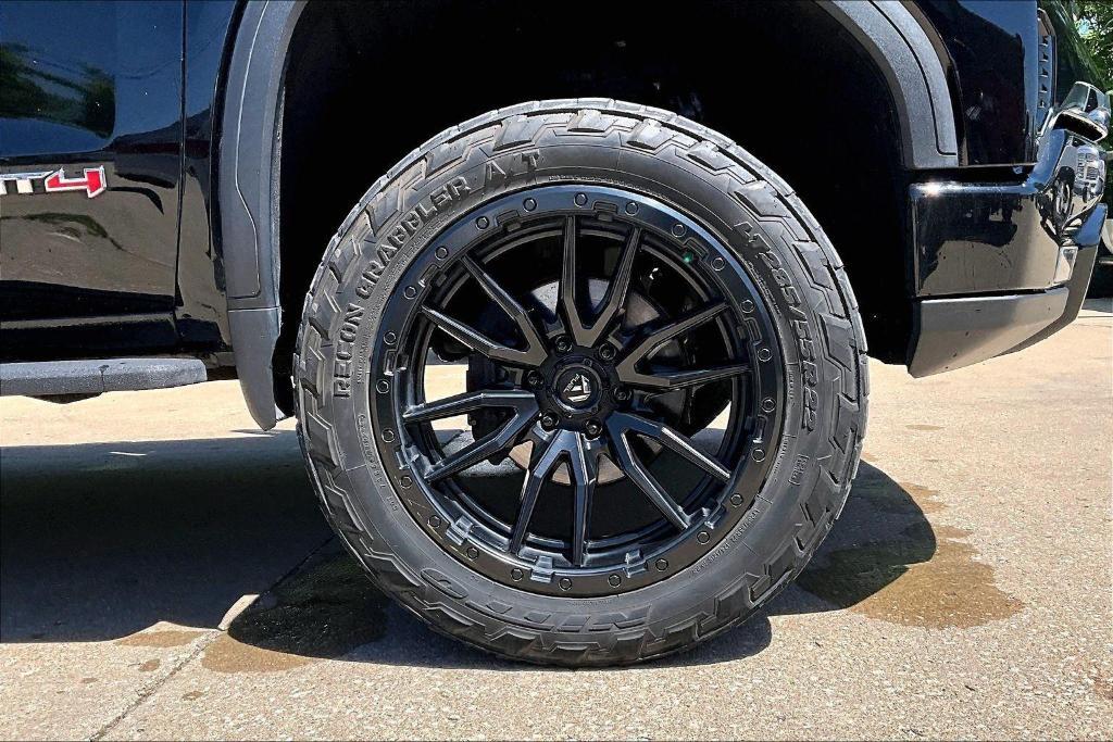 used 2022 GMC Sierra 1500 car, priced at $44,000