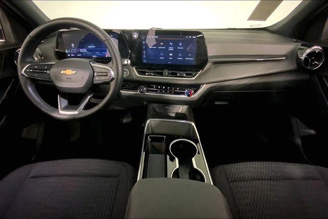 used 2025 Chevrolet Equinox car, priced at $27,000