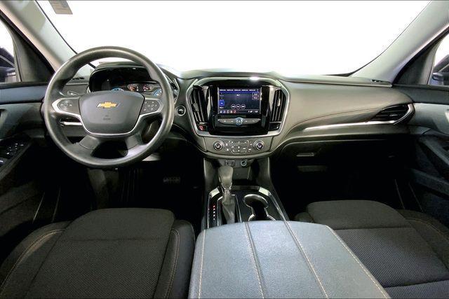 used 2021 Chevrolet Traverse car, priced at $18,000