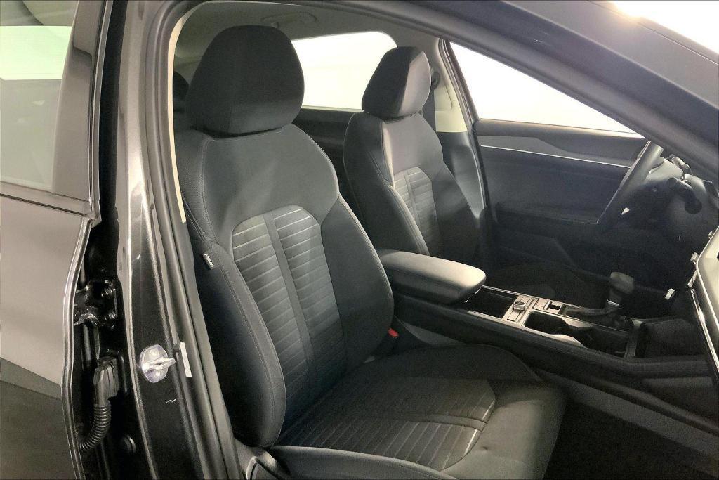 used 2025 Kia K5 car, priced at $20,500