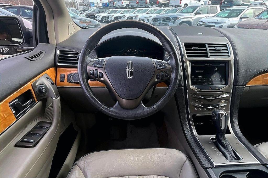 used 2012 Lincoln MKX car, priced at $8,000