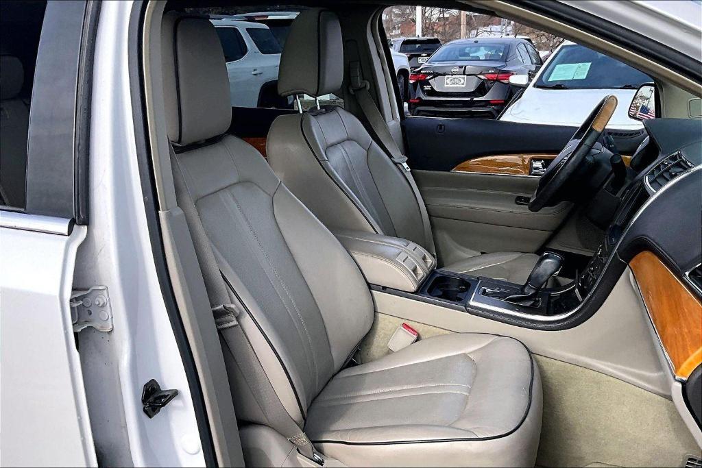 used 2012 Lincoln MKX car, priced at $8,000