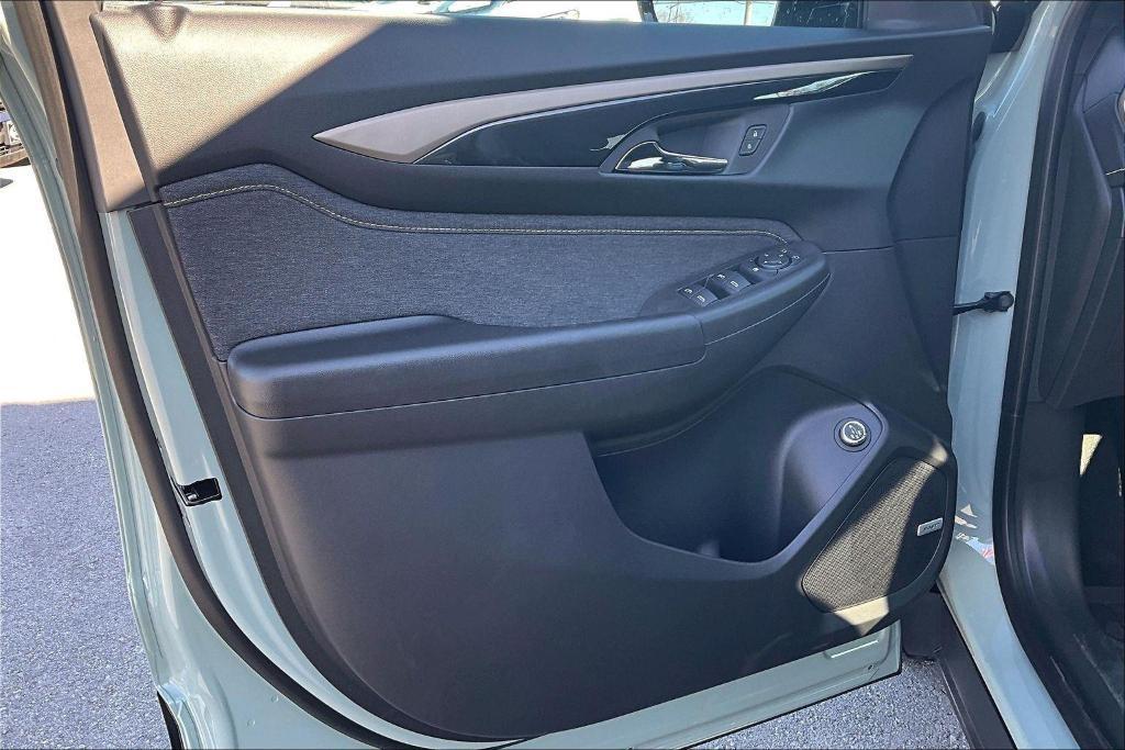 new 2026 Chevrolet TrailBlazer car, priced at $30,040