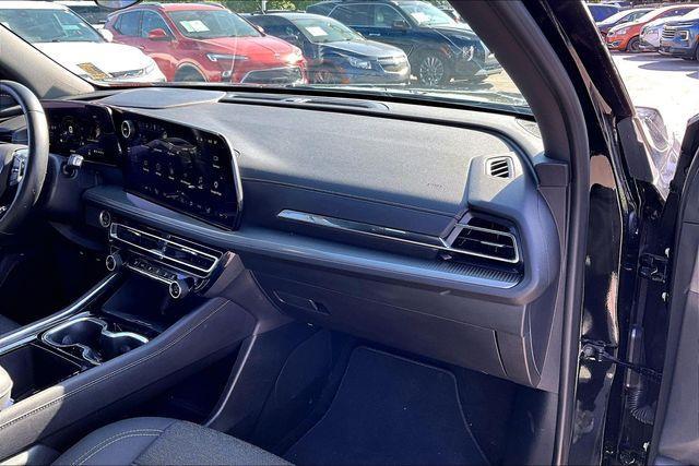 used 2026 Chevrolet Traverse car, priced at $41,000