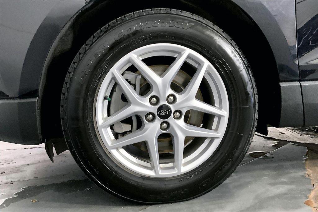 used 2024 Ford Edge car, priced at $20,000