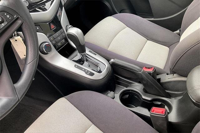used 2013 Chevrolet Cruze car, priced at $9,999