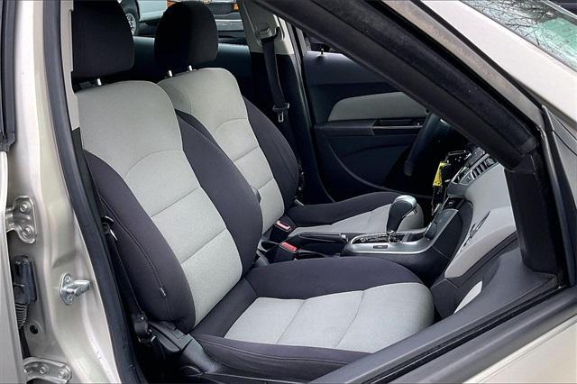 used 2013 Chevrolet Cruze car, priced at $9,999