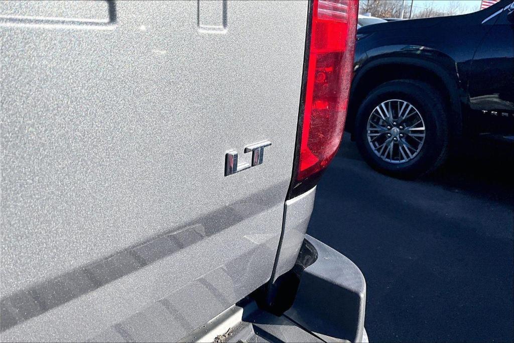 used 2021 Chevrolet Colorado car, priced at $17,000