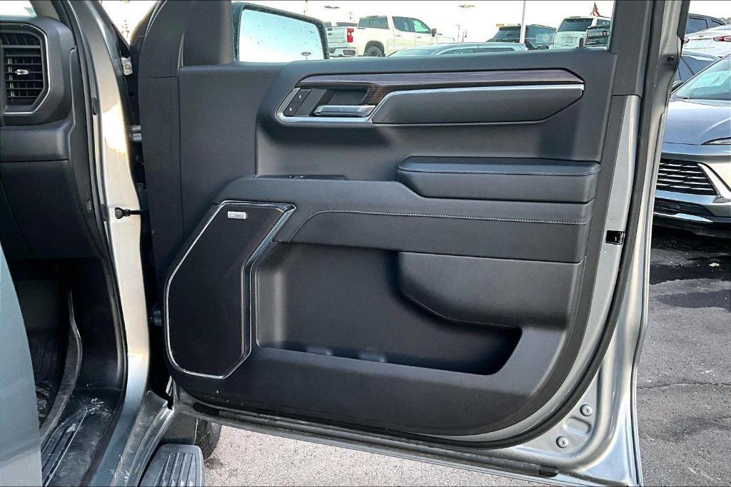 used 2024 Chevrolet Silverado 1500 car, priced at $46,000