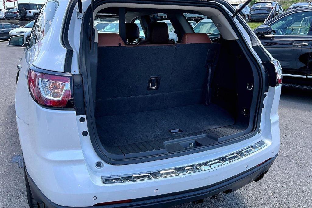 used 2016 Chevrolet Traverse car, priced at $10,000