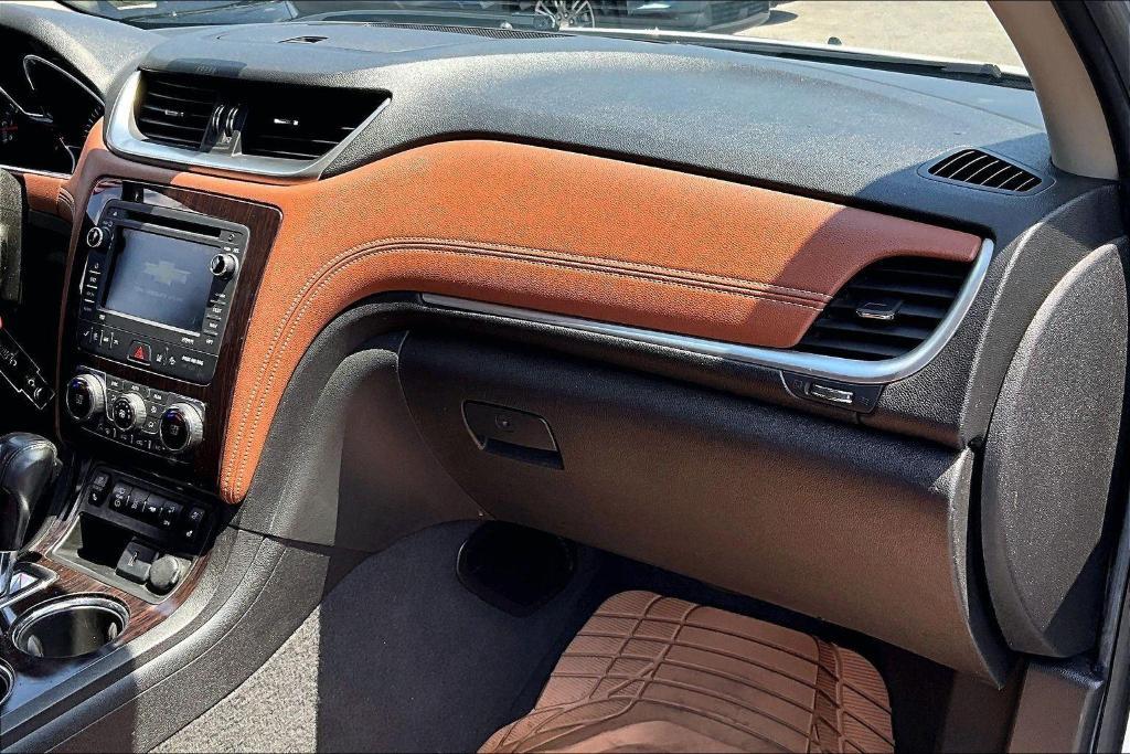 used 2016 Chevrolet Traverse car, priced at $10,000