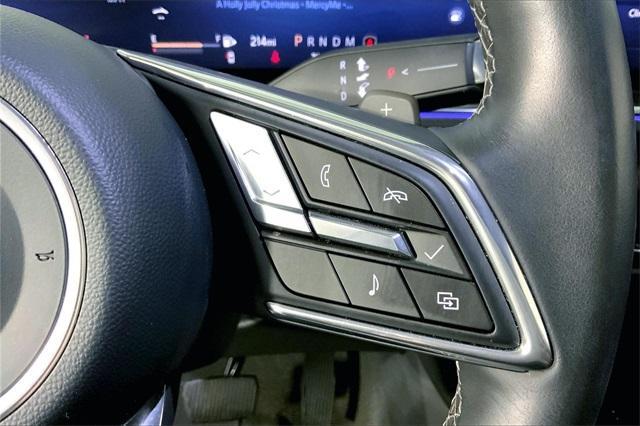 used 2025 Buick Envision car, priced at $26,000