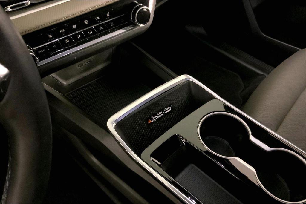 used 2025 Chevrolet Equinox car, priced at $24,000