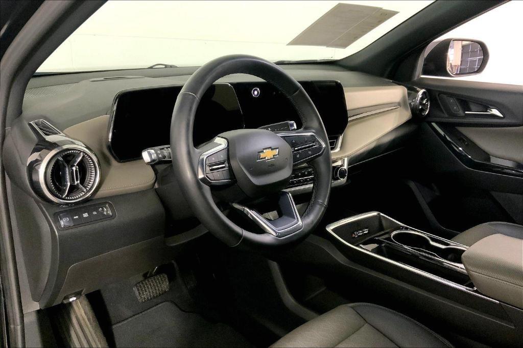 used 2025 Chevrolet Equinox car, priced at $24,000