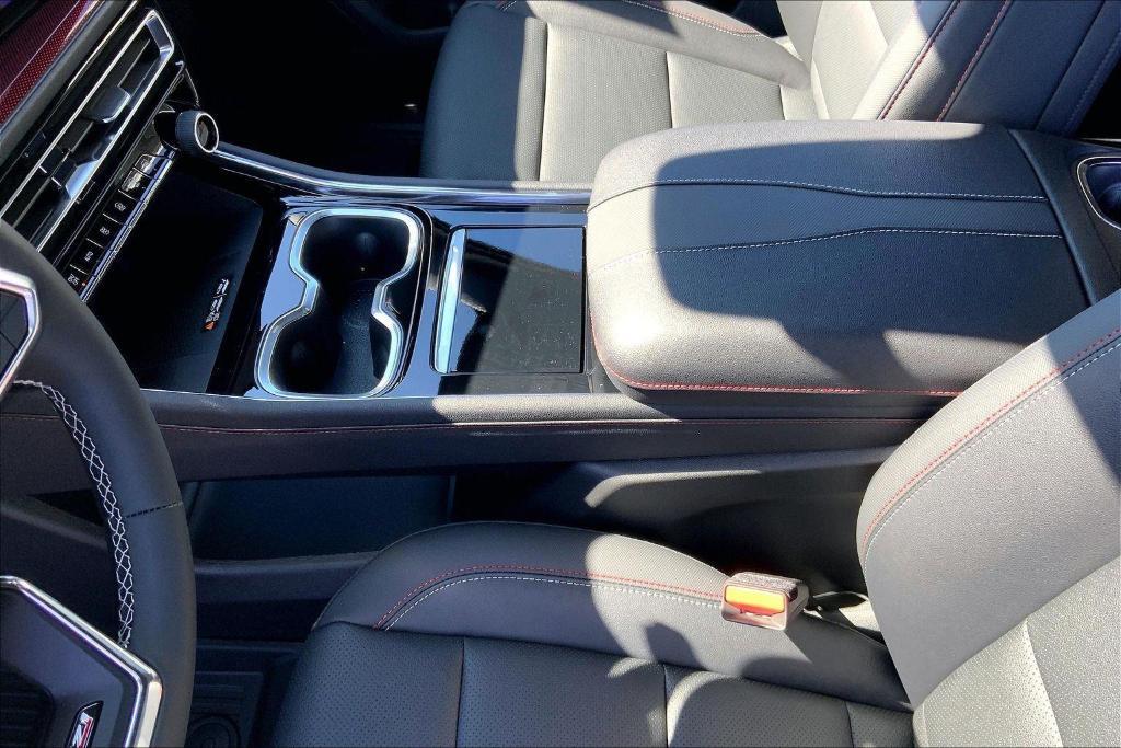 new 2026 Chevrolet Traverse car, priced at $48,911