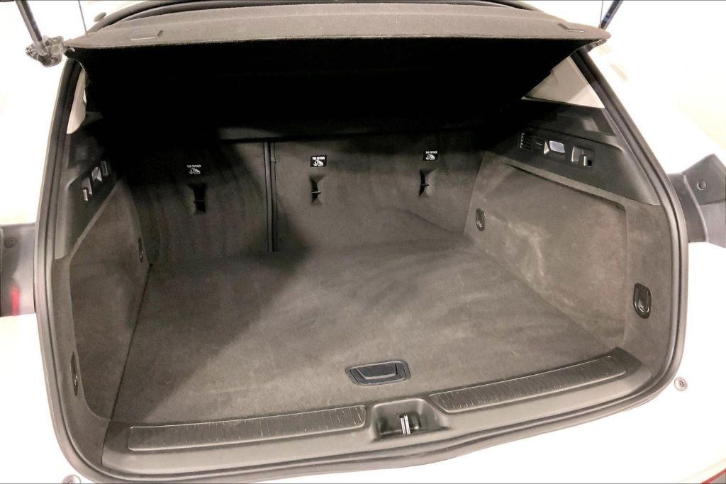 used 2025 Buick Envision car, priced at $26,000