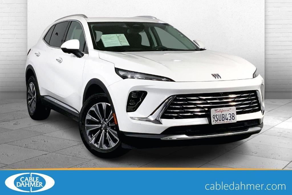 used 2025 Buick Envision car, priced at $26,000