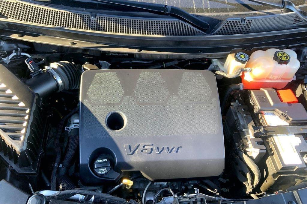 used 2020 Chevrolet Traverse car, priced at $14,500