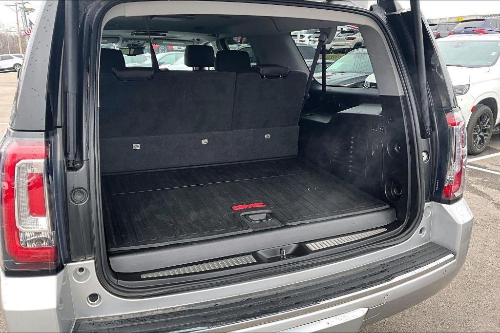 used 2015 GMC Yukon XL car, priced at $14,000