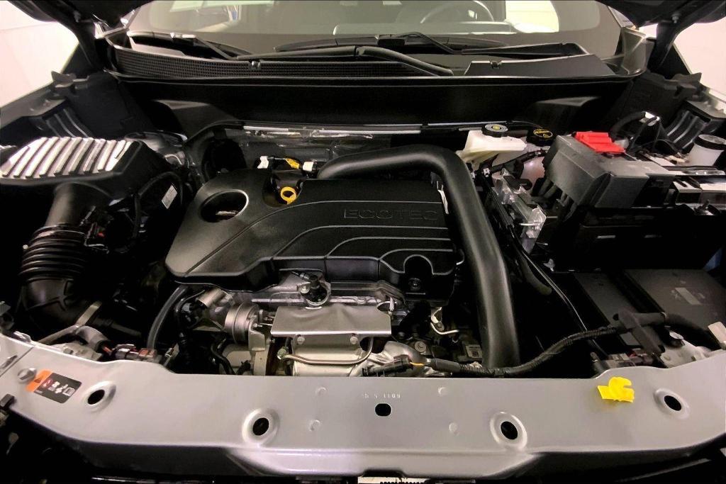 used 2025 Chevrolet Equinox car, priced at $26,000