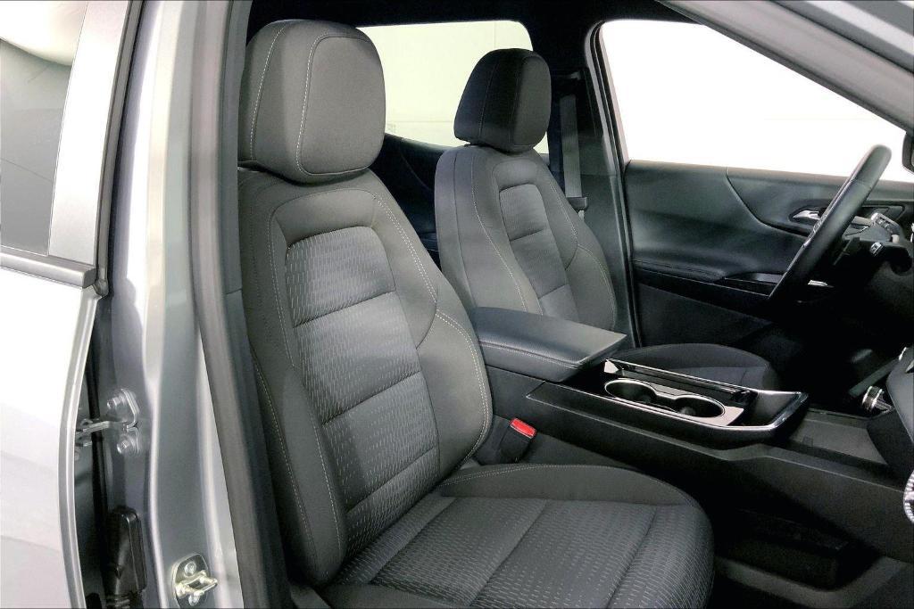 used 2025 Chevrolet Equinox car, priced at $26,000