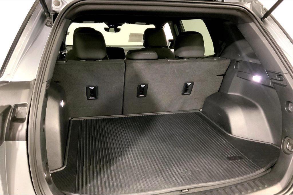 used 2025 Chevrolet Equinox car, priced at $26,000